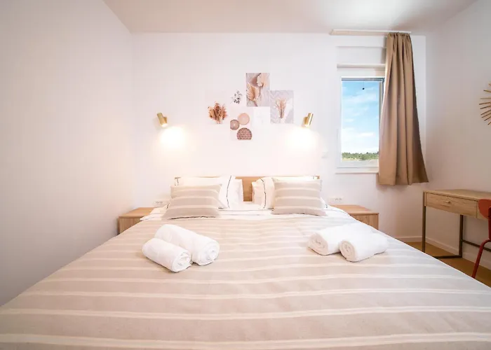 Awesome In With Sauna * Врси