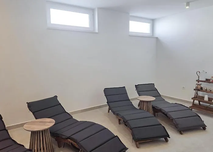 Апартаменты Awesome In With Sauna Врси